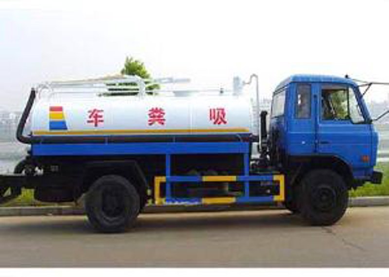 吸粪车：清洁服务的得力助手